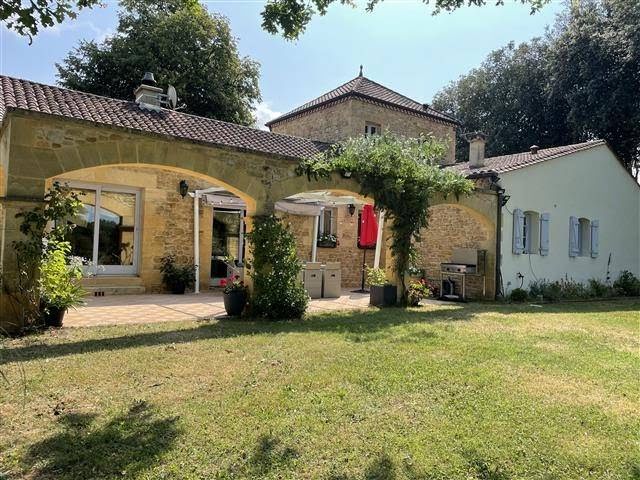 Vente maison 10 pièces 160 m² à Sarlat-la-caneda (24200), 649 000 €