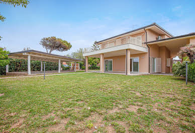 House with garden and terrace 15