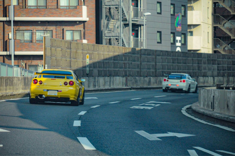 スカイライン GT-Rの良い時も悪い時もGTRがあるから頑張れる！・コロナウイルスに負けるな !!・感染対策しっかりしますよ！・カルガモ走行・ピューンに関するカスタム事例の投稿画像4枚目