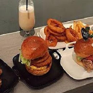 TakeOut Burger & Cafe(通化店)