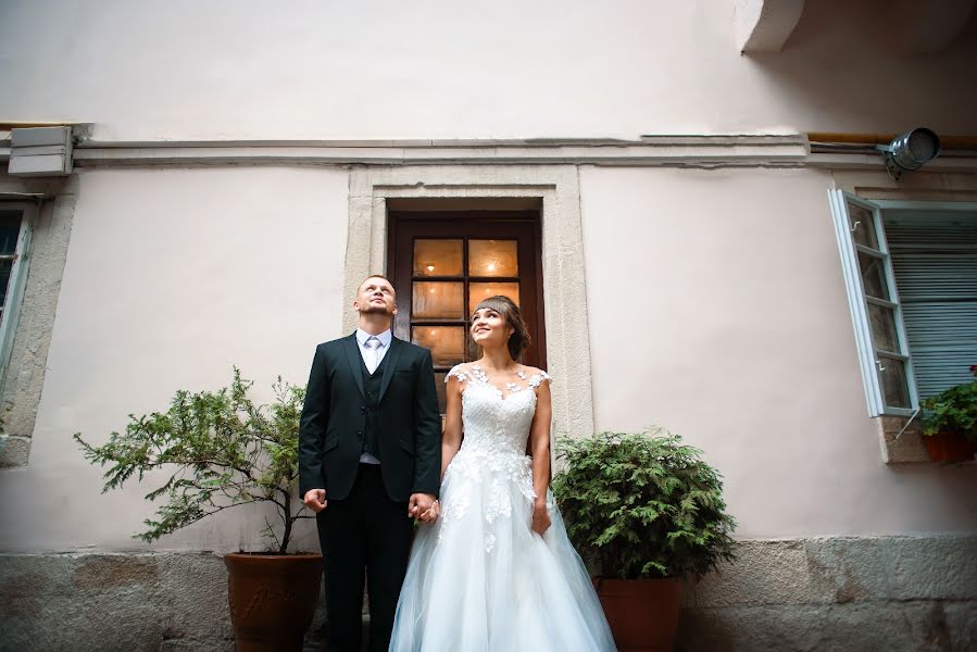 Wedding photographer Dima Rogoviy (dimarogovyj1994). Photo of 29 September 2017