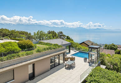 Maison avec jardin et terrasse 10