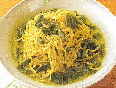 Tagliolini al pesto e fagiolini