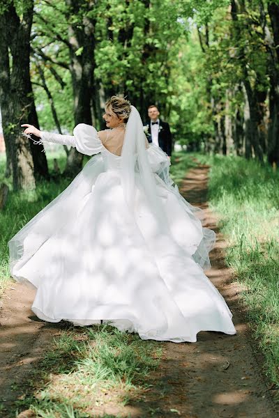 Fotografo di matrimoni Slava Peresvet (slavaperesvet). Foto del 30 giugno 2020