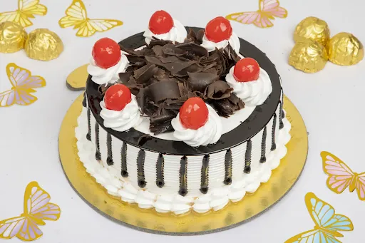 Black Forest Cake [Serves 5]