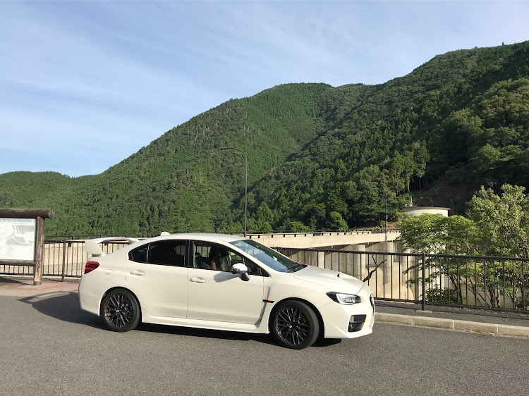 WRX STIのドライブ・ダム巡りに関するカスタム事例の投稿画像2枚目
