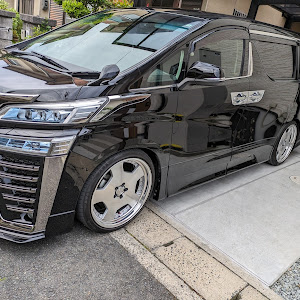 ヴェルファイア AGH30W