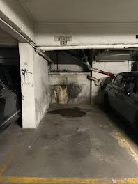 parking à Paris 9ème (75)