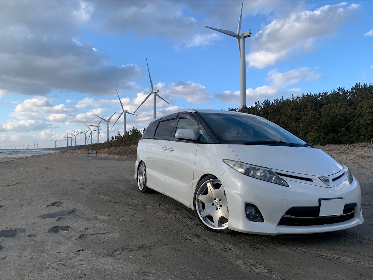 エスティマのドライブ・車高調整に関するカスタム事例の投稿画像1枚目