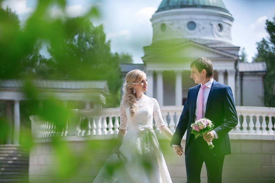 Hochzeitsfotograf Elena Drozdova (luckyhelen). Foto vom 3. September 2019