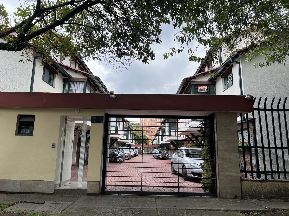 Casa En Venta - Colina Campestre, Bogota