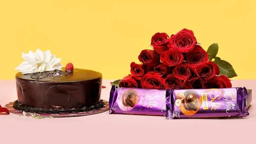 Chocolate Cream Cake [500 G] & 2 Dairy Milk 10 Rose Bunch