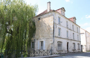 maison à Barbezieux-Saint-Hilaire (16)