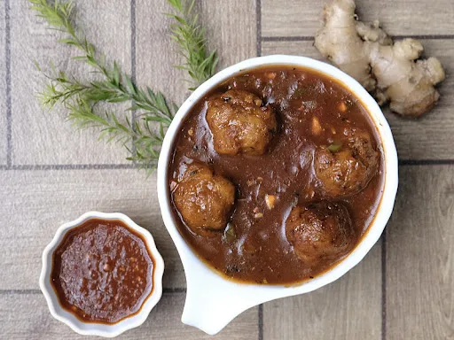 Veg Manchurian With Gravy