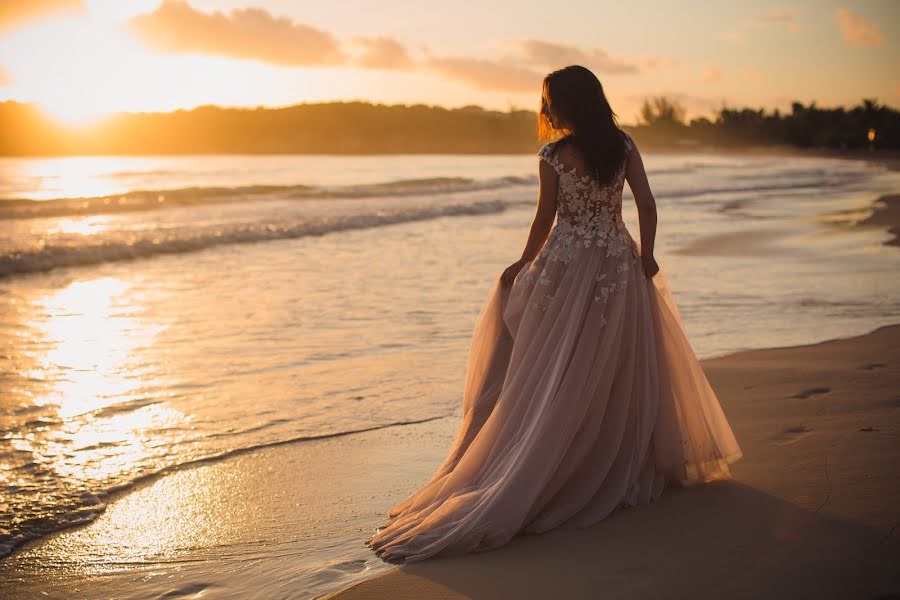 Fotógrafo de bodas Valeriya Ezhova (otvsegda). Foto del 12 de julio 2018