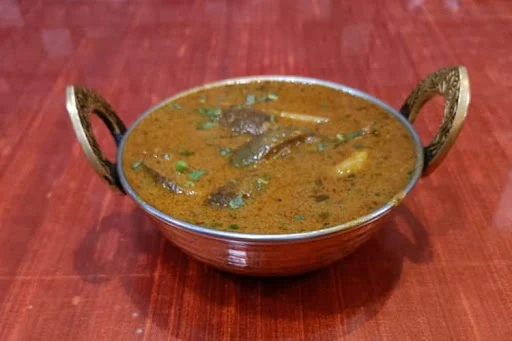 Vangi Batata Rassa