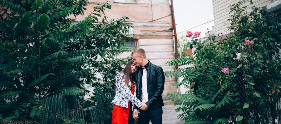 Fotógrafo de casamento Aleksandr Gusin (koropeyko). Foto de 23 de setembro 2017