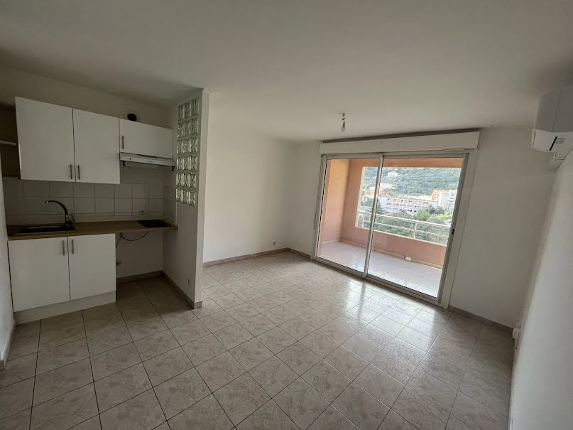 Location  appartement 2 pièces 38.89 m² à Bastia (20200), 680 €