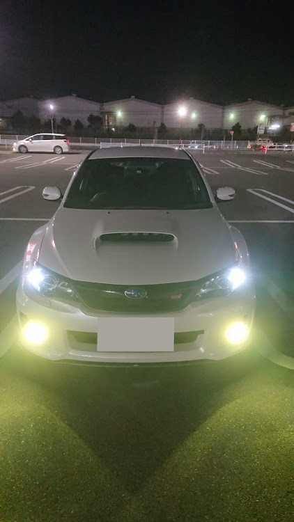 インプレッサ WRX STIの仕事終・フォグランプLED化に関するカスタム事例の投稿画像1枚目