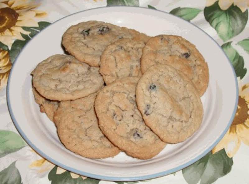 Chocolate Chip Oatmeal Cookies