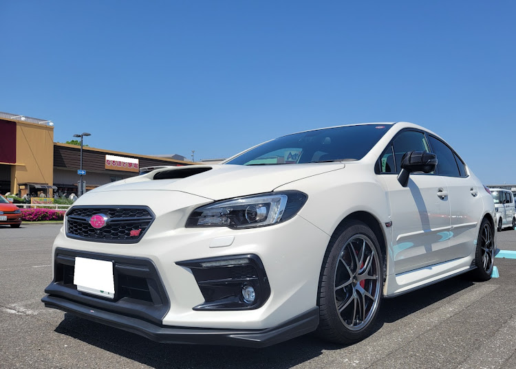 WRX S4の連休なにした？・洗車🤭・車内メンテ🤭・送別ランチ☀️🍴に関するカスタム事例の投稿画像3枚目