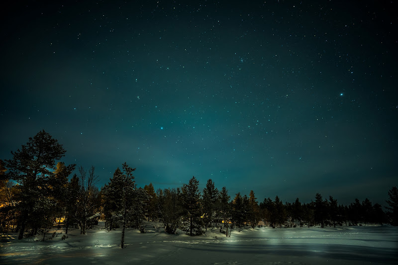 Luci della sera nell'inverno finlandese di Aresred