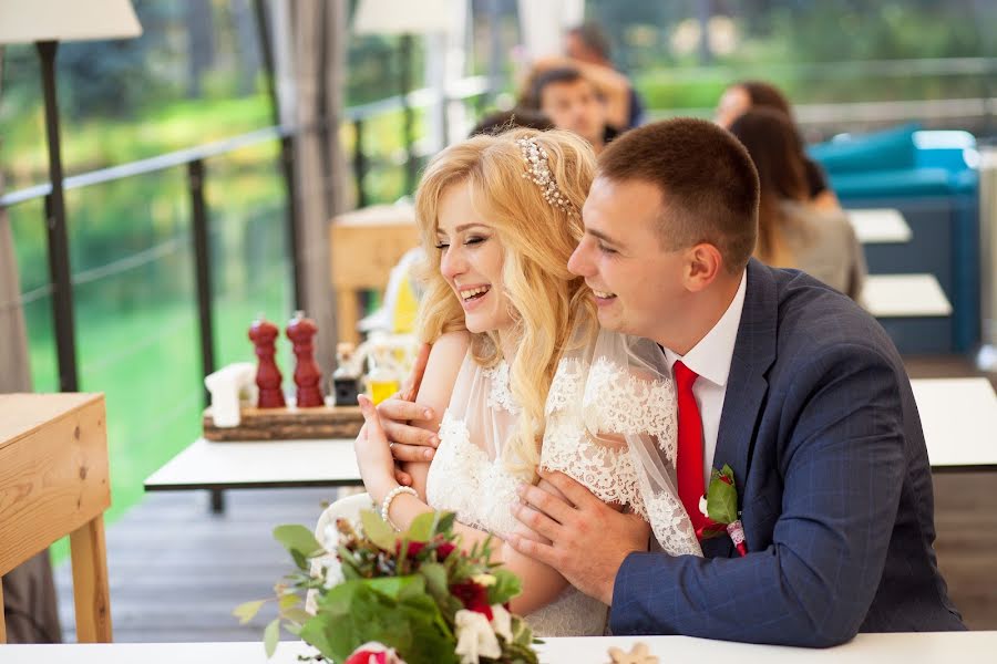 Wedding photographer Lena Zaryanova (zaryanova). Photo of 18 May 2017