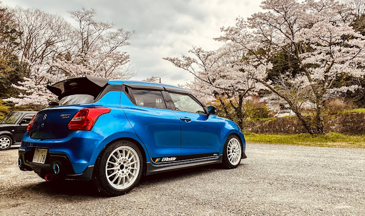 スイフトスポーツのスミさんが投稿したカスタム事例の投稿画像1枚目