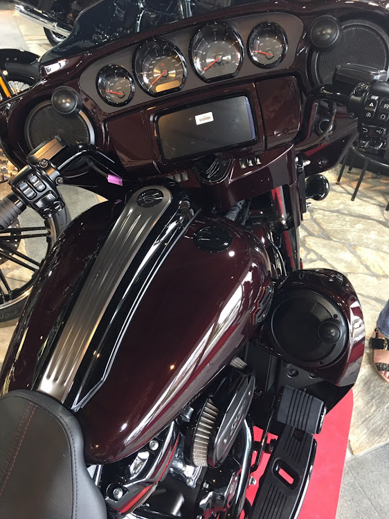 ノアのセカンドカー・ハーレー・増車・ストリートグライドCVO・CVOに関するカスタム事例の投稿画像3枚目