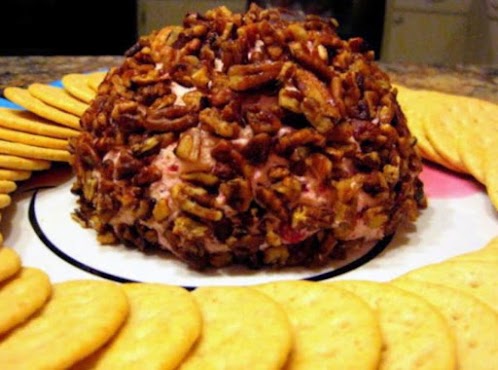 Cranberry Orange Cheese Ball with Caramelized Pecans