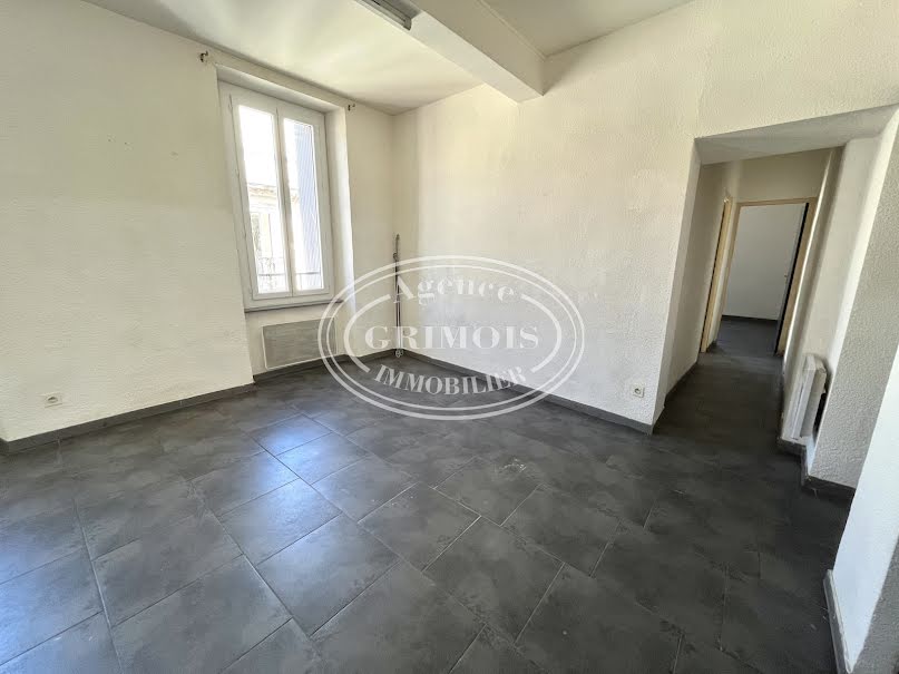 Location  appartement 3 pièces 52.95 m² à Lézignan-Corbières (11200), 500 €