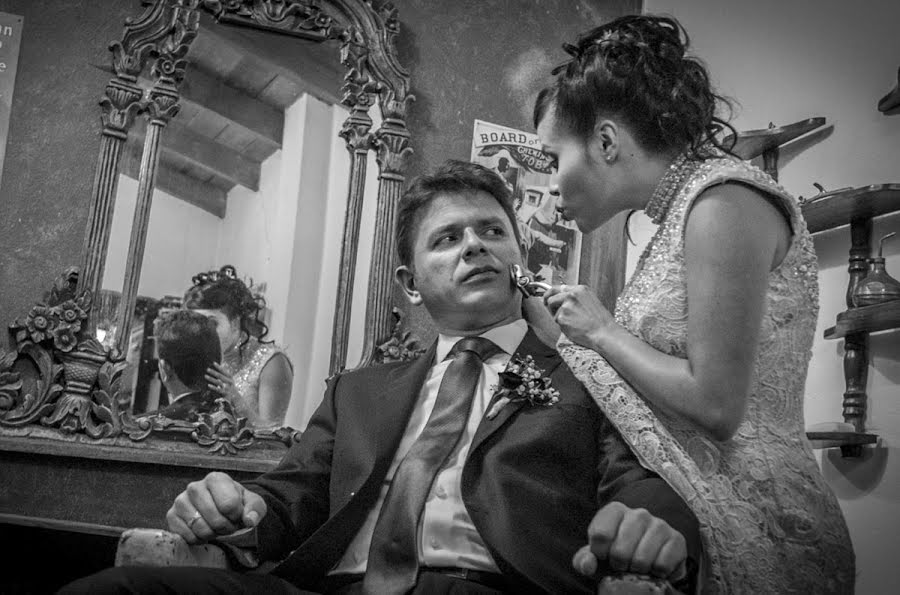 Wedding photographer Yeisson Gómez (goldtime). Photo of 5 June 2015