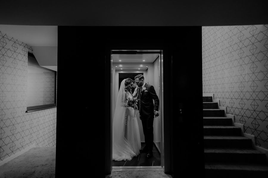 ช่างภาพงานแต่งงาน Cristina And Filip (youngcreative) ภาพเมื่อ 17 กันยายน 2019