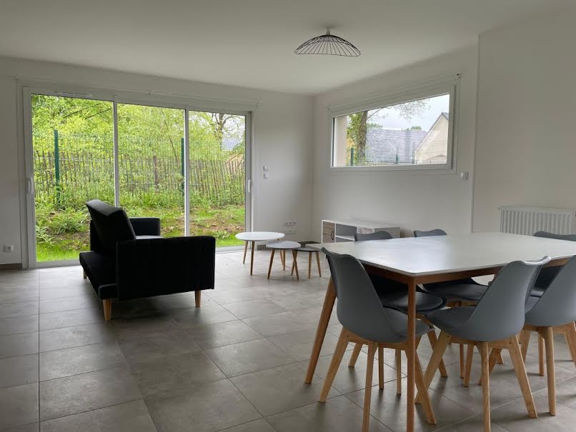 Location meublée maison 5 pièces 102 m² à Heudebouville (27400), 1 300 €