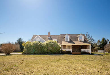 House with pool 2