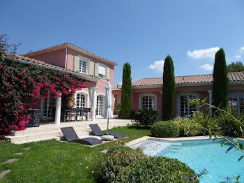 villa à Grasse (06)