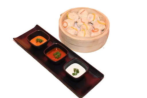 Veg Steamed Momos [10 Pieces]