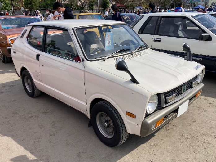 フロンテの毎回いいね〜ありがとう😊🙏❣️・サンデーミーティング・イベント会場のギャラリーの車も👍・いいね返しはお互い様〜・絶版車天国に関するカスタム事例の投稿画像13枚目