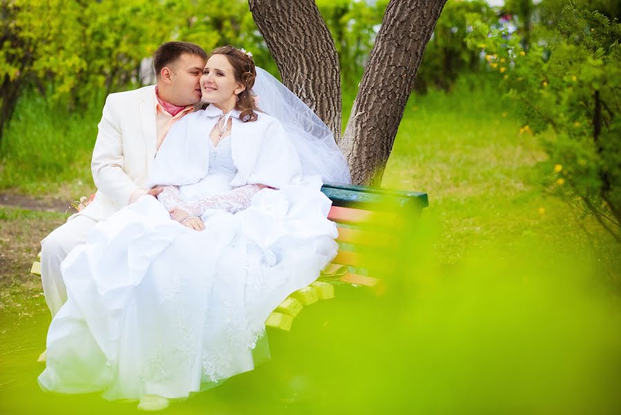 Fotógrafo de casamento Nataliya Yakovleva (yakovlevanata). Foto de 11 de agosto 2014