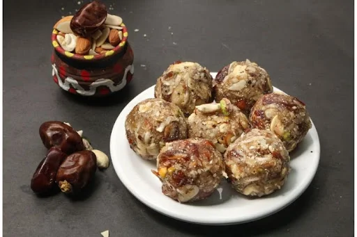 Dry Fruit Laddu