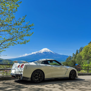 NISSAN GT-R R35