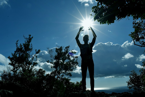 Con il sole tra le mani di renzo brazzolotto