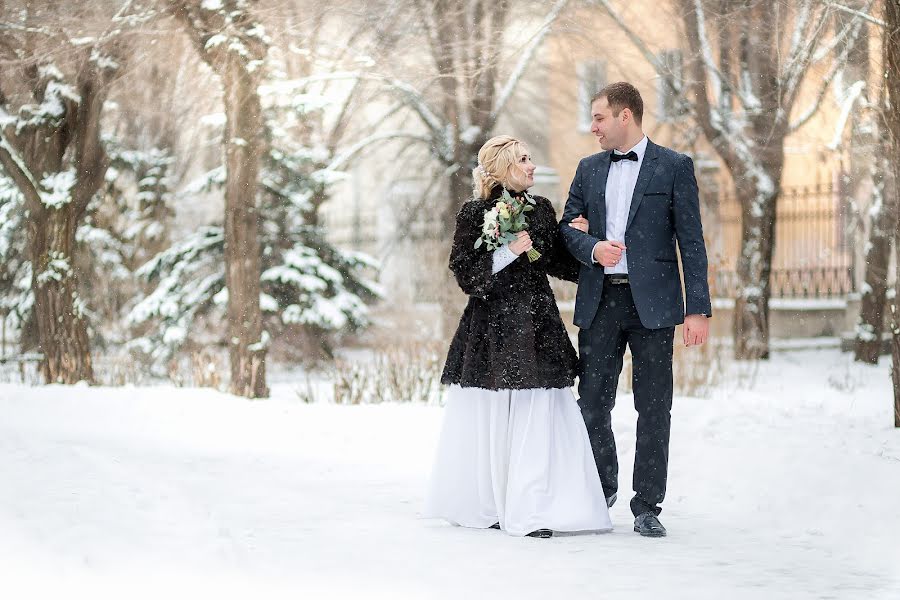 Fotografo di matrimoni Aleksandra Kapylova (sandra1). Foto del 19 aprile 2017