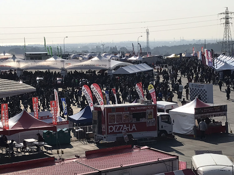coolside426さんが投稿したモースポフェス・鈴鹿サーキット・レイズ・ボルクレーシング・ベルサスに関するカスタム事例の投稿画像9枚目