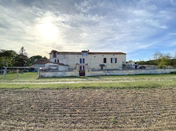 maison à Villebois-Lavalette (16)