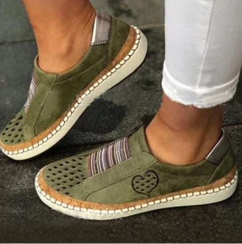Title 2, Large Size Casual Sports Hollow Shoes. Comforta...