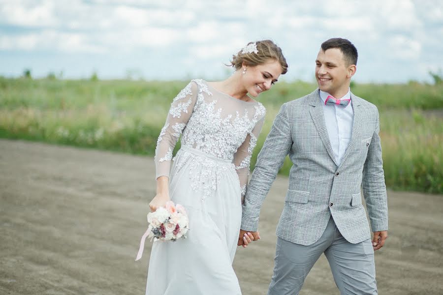 Fotógrafo de casamento Pavel Neunyvakhin (neunyvahin). Foto de 7 de agosto 2014