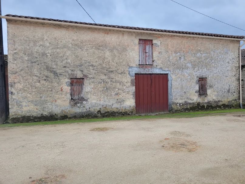 Vente locaux professionnels 1 pièce 100 m² à Cars (33390), 60 000 €