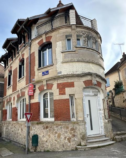 Location  appartement 2 pièces 31 m² à Oulchy-le-Château (02210), 450 €