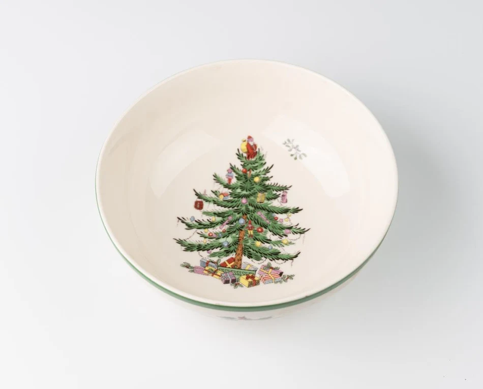 Prato de cerâmica de mesa com tema árvore de Natal, estilo europeu, pequeno luxo, ideal para jantar ocidental em casa.